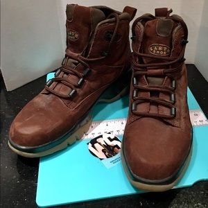 Earth Shoes Brown Suede Hiking Boots Sz 9.5